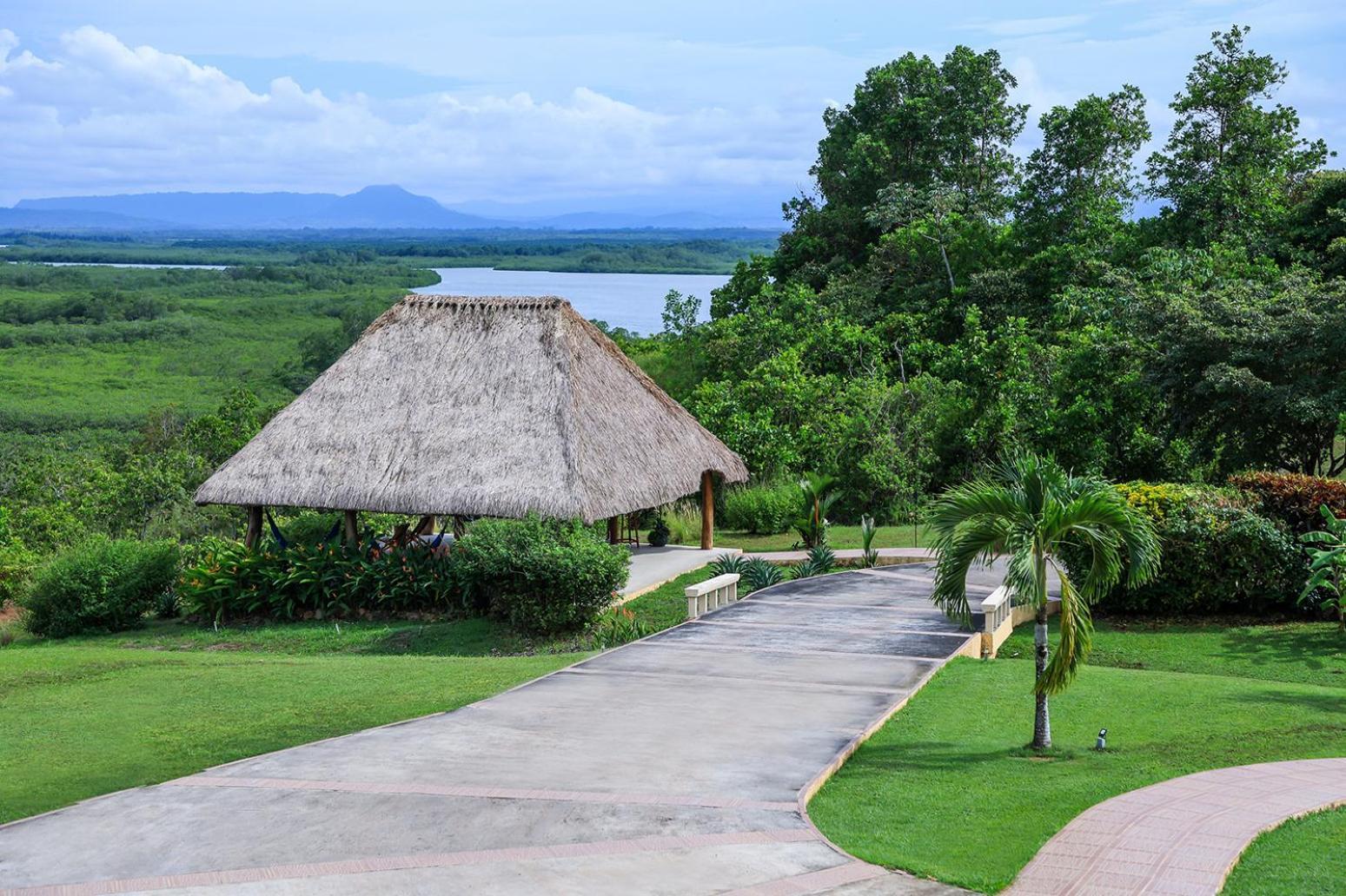 El Regalo Resort 博卡奇卡 外观 照片